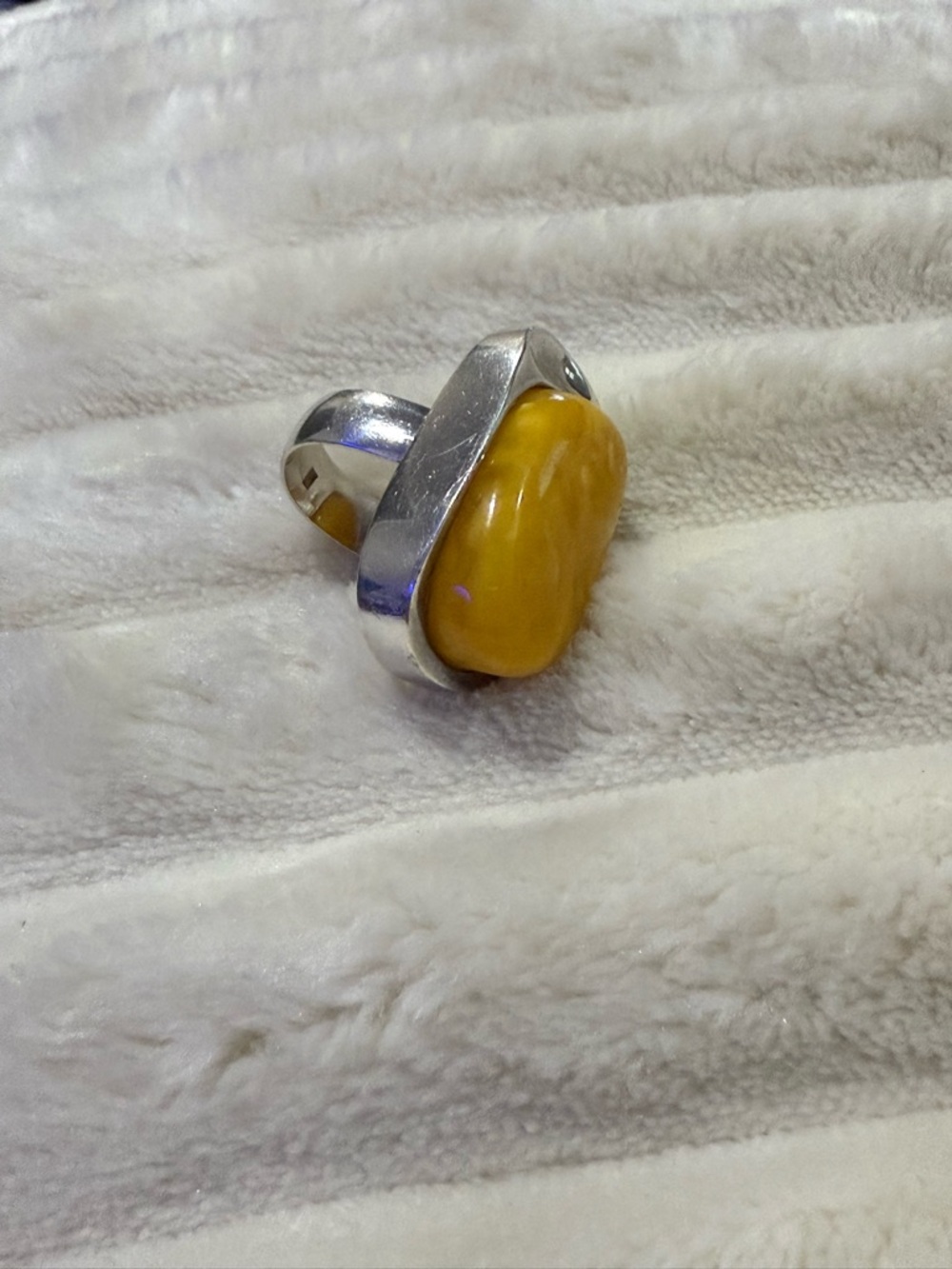 Oversized Butterscotch Yellow Stone Statement Ring - Picture 6 of 9